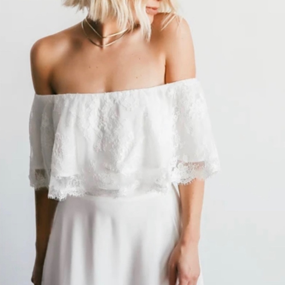 NIB Baltic Born Gloria Off The Shoulder Lace Dress- Medium